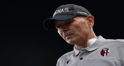 مدرب بولونيا يصاب بكورونا